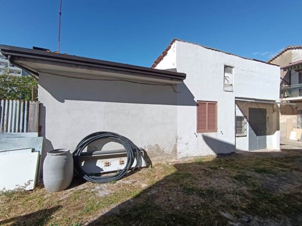 casa indipendente in vendita a Cosenza in zona Via Popilia