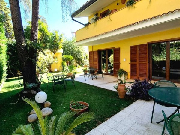 casa indipendente in vendita a Cosenza in zona Stadio