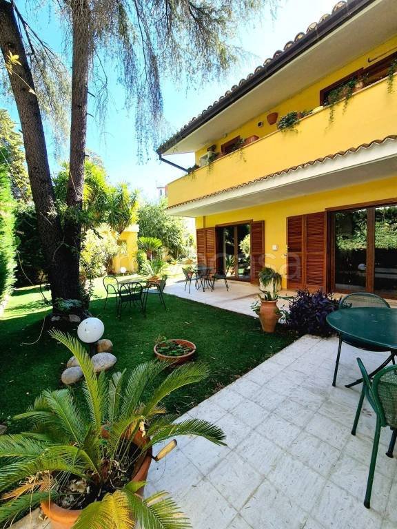 casa indipendente in vendita a Cosenza in zona Città 2000