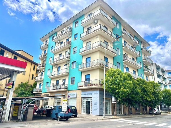 appartamento in vendita a Cosenza in zona Panebianco