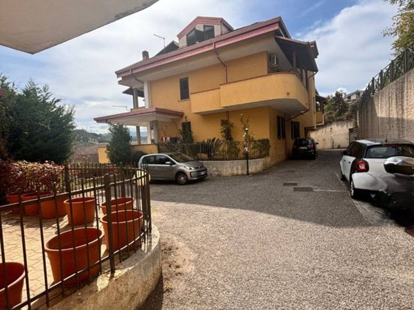 appartamento in vendita a Cosenza in zona Panebianco