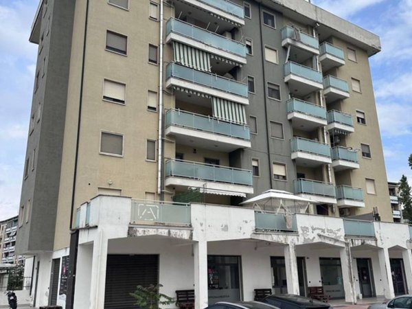 appartamento in vendita a Cosenza in zona Via Popilia