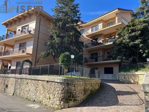 appartamento in vendita a Cosenza in zona Cosenza Vecchia