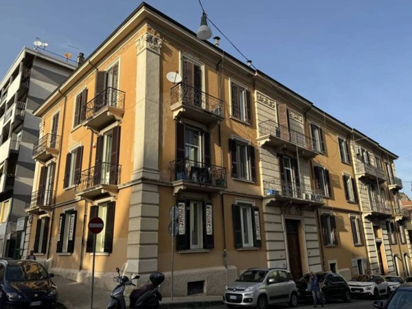 locale commerciale in vendita a Cosenza in zona Cosenza Vecchia