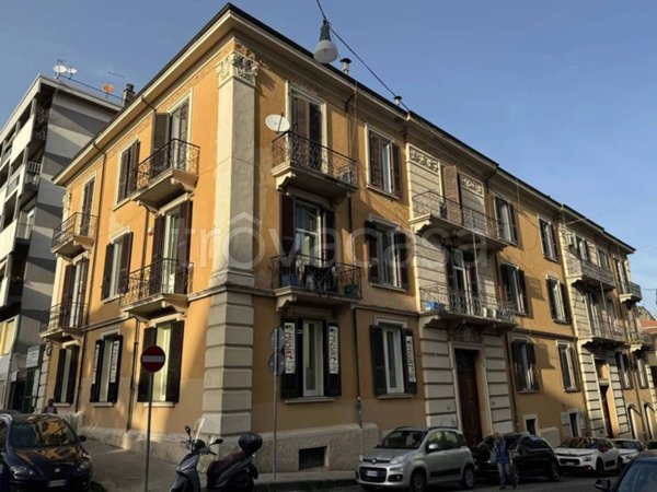 locale commerciale in vendita a Cosenza in zona Cosenza Vecchia