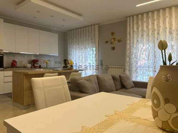 appartamento in vendita a Cosenza in zona Via Popilia