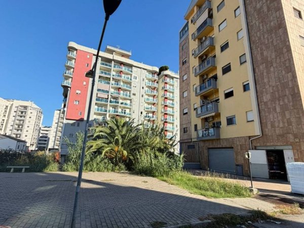 appartamento in vendita a Cosenza in zona Via Popilia