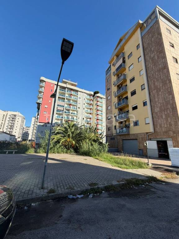 appartamento in vendita a Cosenza in zona Via Popilia