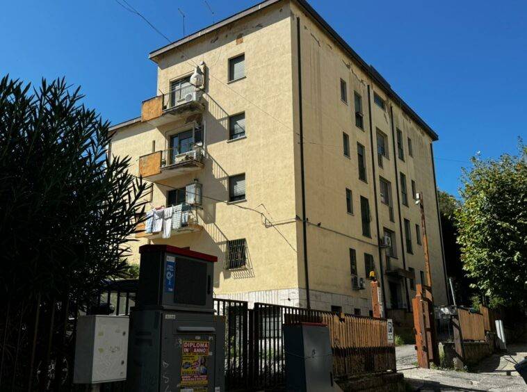 appartamento in vendita a Cosenza in zona Cosenza Vecchia