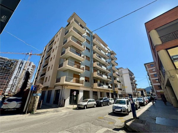 casa semindipendente in vendita a Cosenza