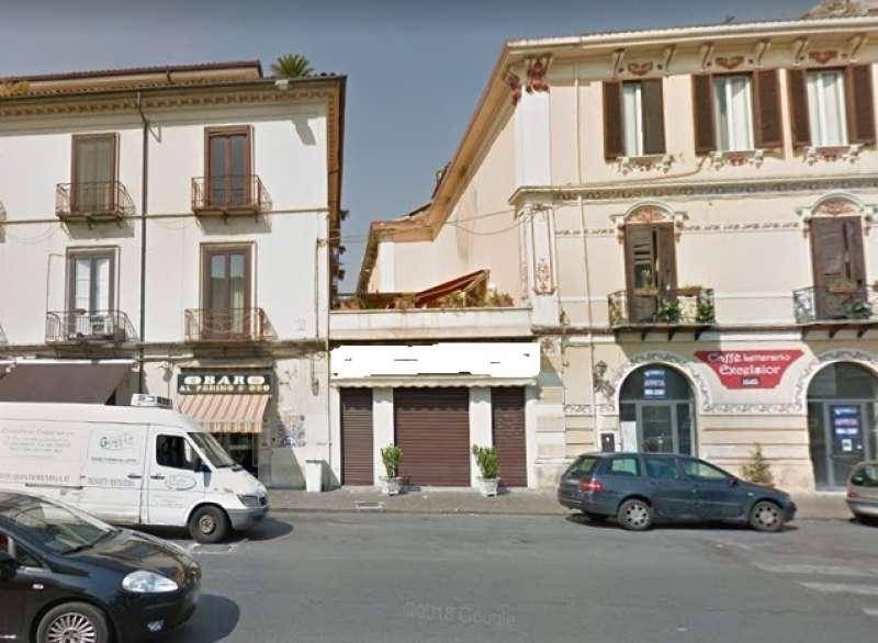 negozio in vendita a Cosenza in zona Cosenza Vecchia