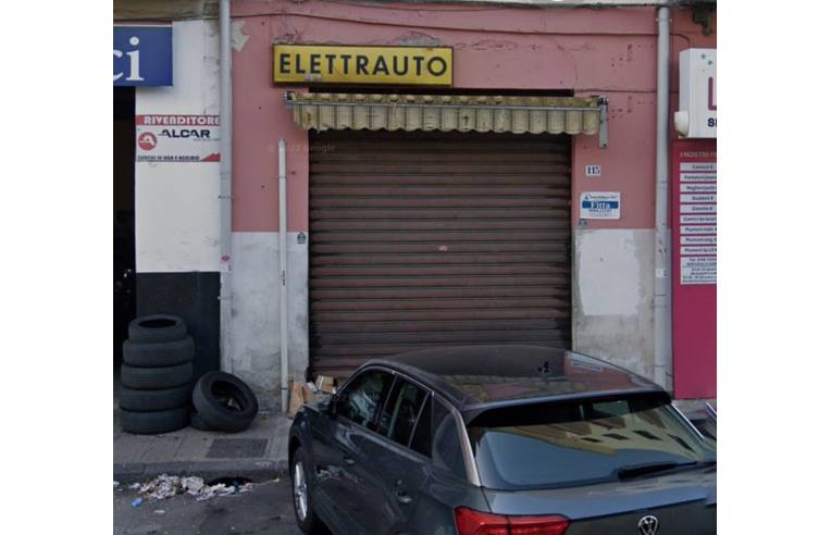 locale commerciale in vendita a Cosenza