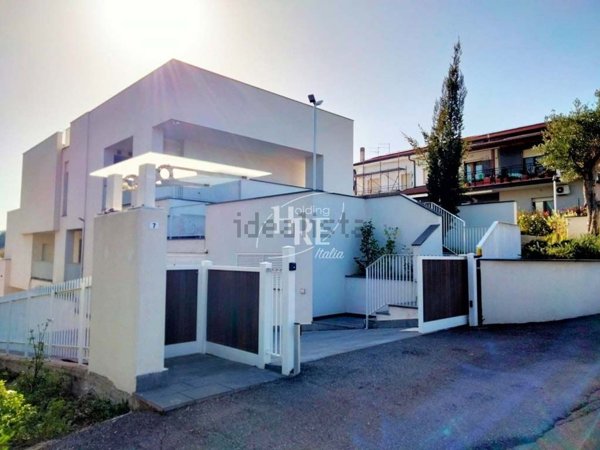 appartamento in vendita a Cosenza in zona Cosenza Vecchia