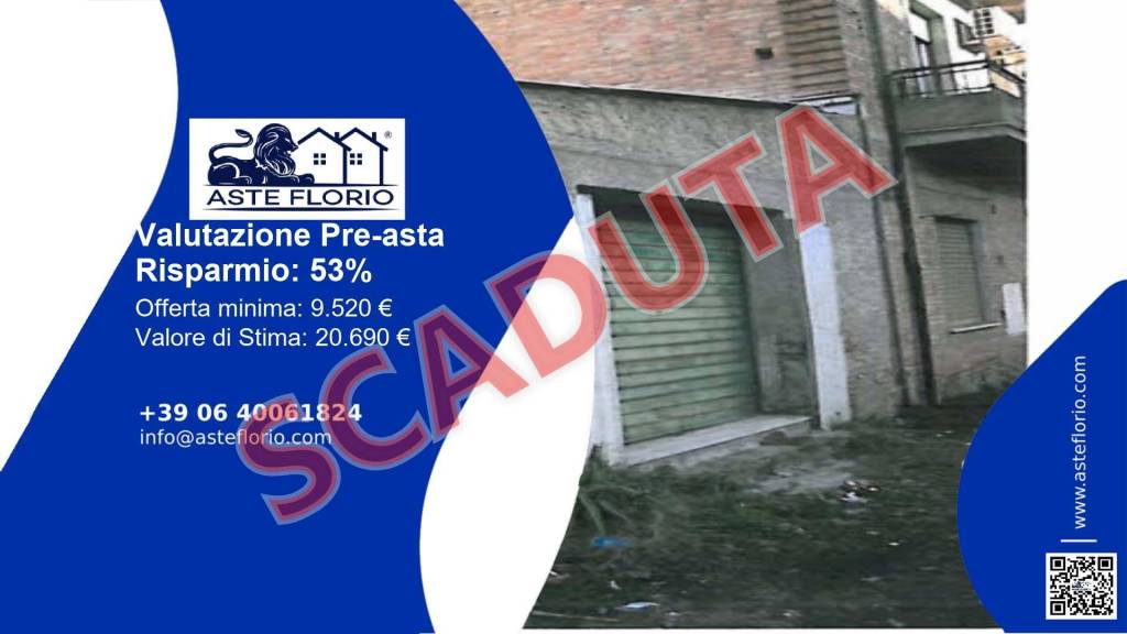 locale commerciale in vendita a Cosenza in zona Panebianco