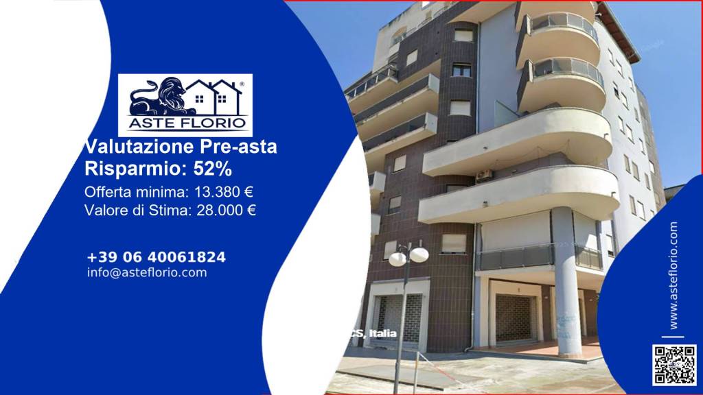 locale commerciale in vendita a Cosenza in zona Panebianco