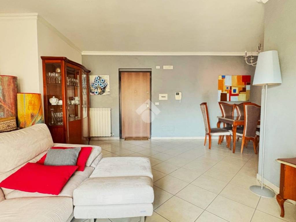 appartamento in vendita a Cosenza in zona Panebianco