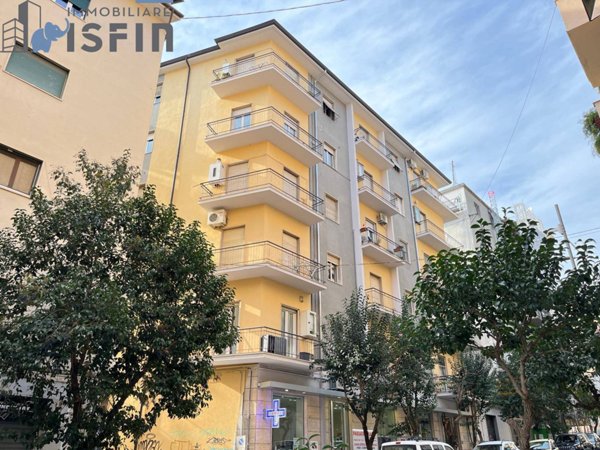 appartamento in vendita a Cosenza in zona Cosenza Vecchia
