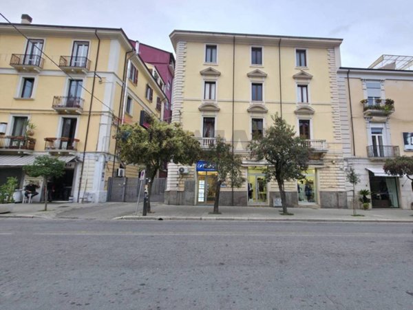 appartamento in vendita a Cosenza in zona Cosenza Vecchia