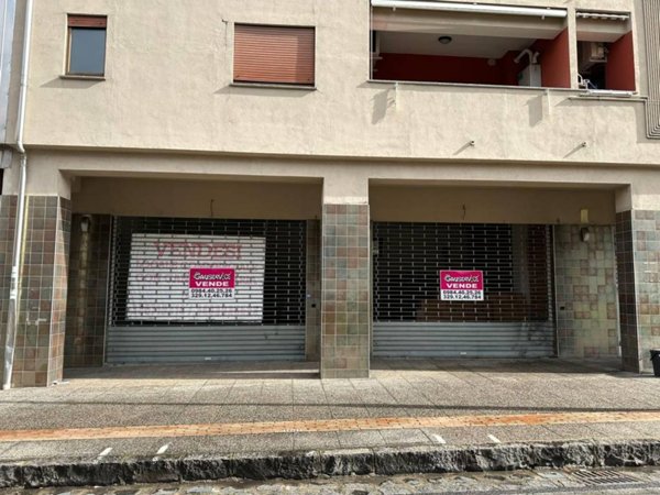 negozio in vendita a Cosenza