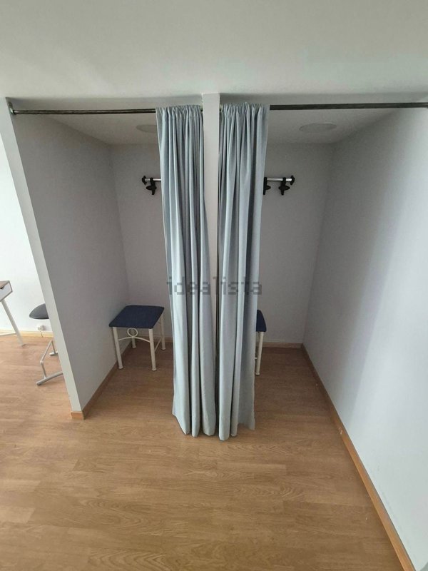 locale commerciale in vendita a Cosenza in zona Cosenza Vecchia