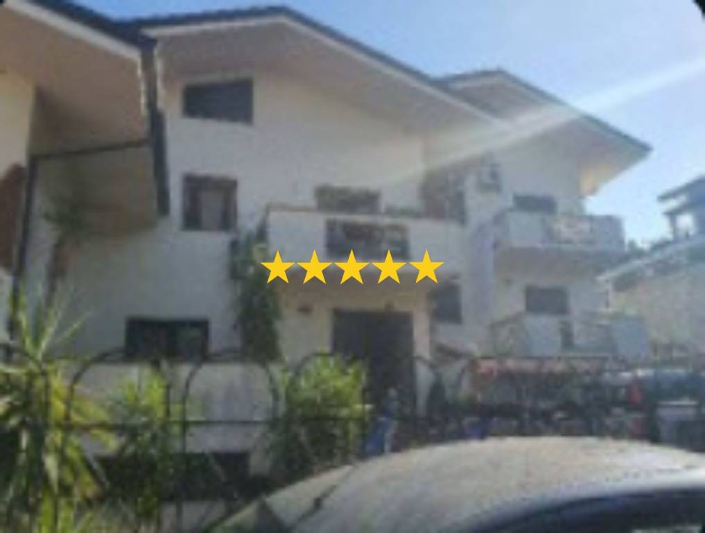 casa indipendente in vendita a Cosenza