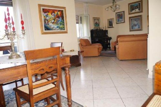 appartamento in vendita a Cosenza in zona Borgo Partenope