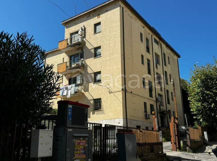 appartamento in vendita a Cosenza in zona Cosenza Vecchia