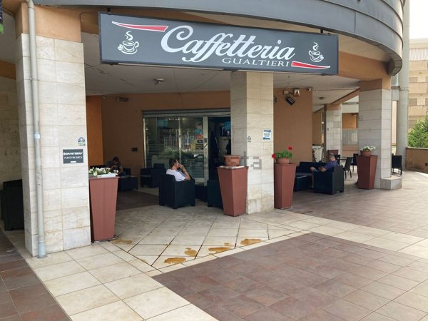 negozio in vendita a Cosenza