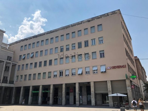 appartamento in vendita a Cosenza in zona Cosenza Vecchia