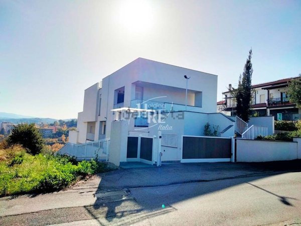 appartamento in vendita a Cosenza in zona Cosenza Vecchia