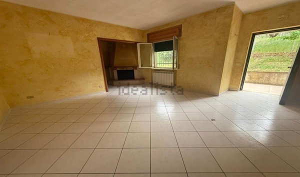 appartamento in vendita a Cosenza in zona Donnici