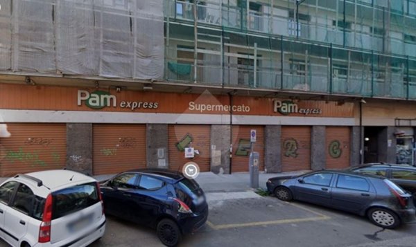 locale commerciale in vendita a Cosenza in zona Cosenza Vecchia