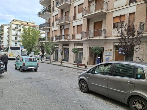 negozio in vendita a Cosenza