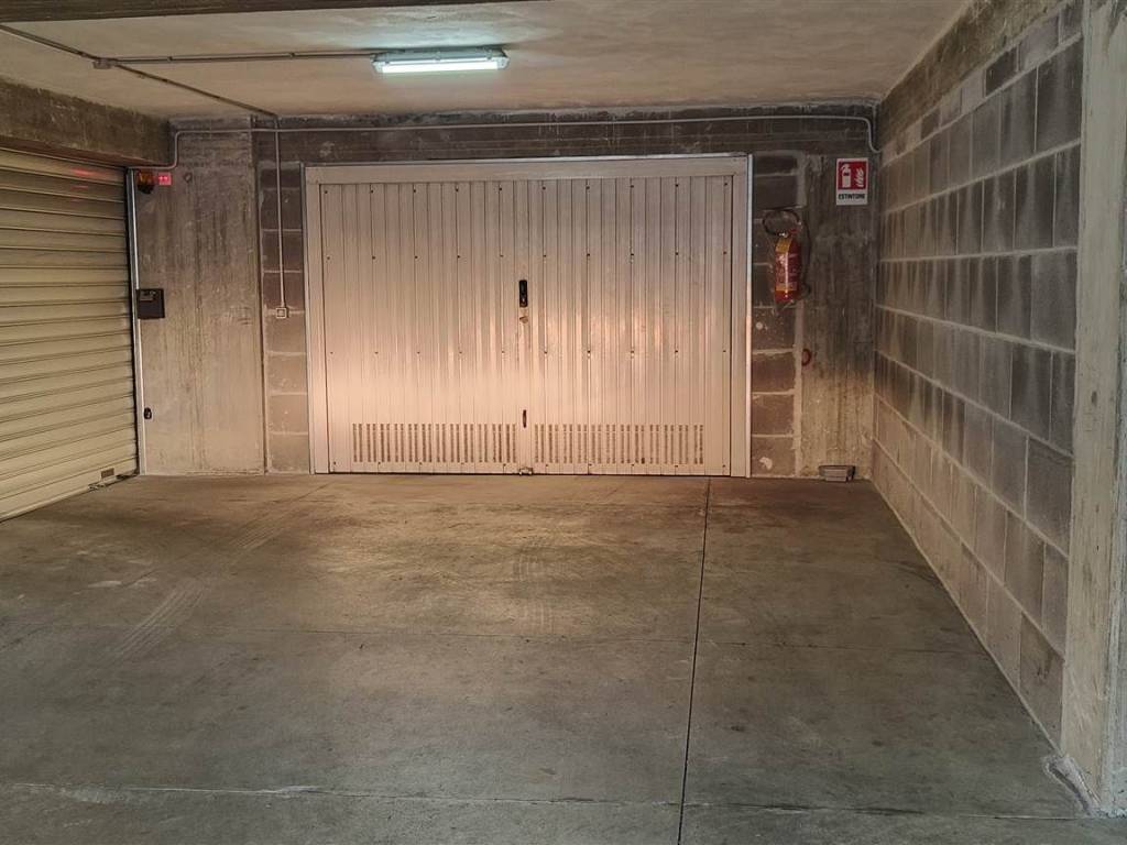 locale di sgombero in vendita a Cosenza in zona Cosenza Vecchia