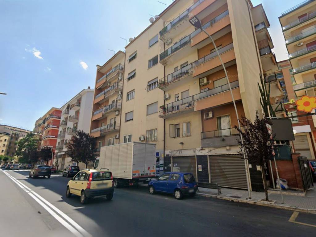 appartamento in vendita a Cosenza in zona Panebianco