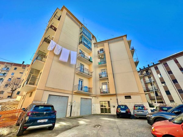 appartamento in vendita a Cosenza in zona Stadio