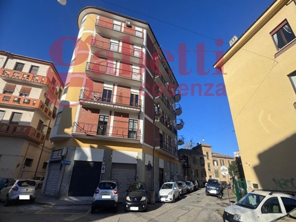 appartamento in vendita a Cosenza in zona Cosenza Vecchia