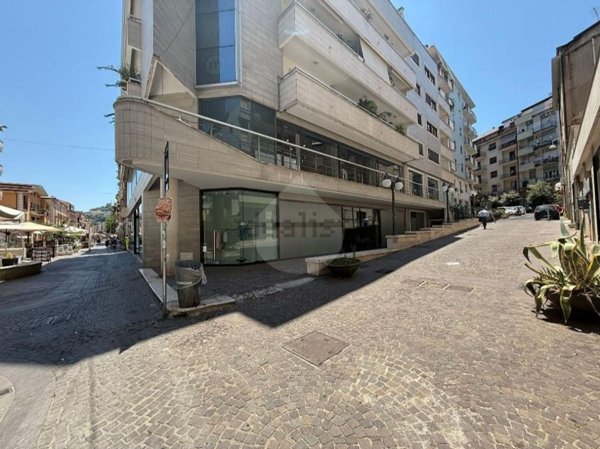 appartamento in vendita a Cosenza in zona Cosenza Vecchia
