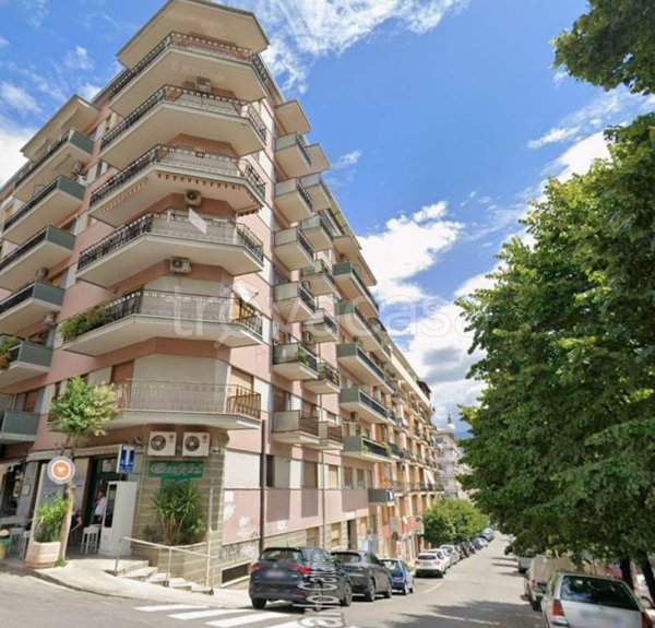 appartamento in vendita a Cosenza in zona Cosenza Vecchia