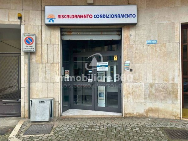 locale di sgombero in vendita a Cosenza in zona Cosenza Vecchia
