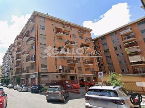 ufficio in vendita a Cosenza in zona Cosenza Vecchia