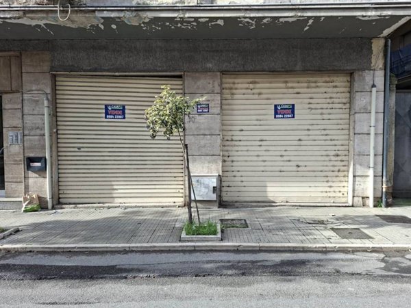 negozio in vendita a Cosenza