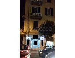 negozio in vendita a Cosenza in zona Cosenza Vecchia