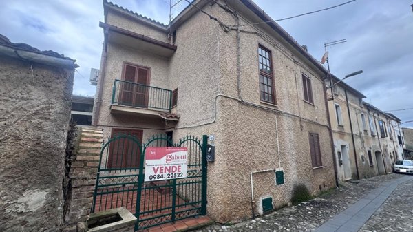 casa indipendente in vendita a Cosenza in zona Donnici