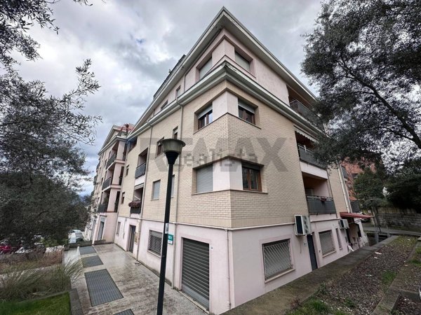 appartamento in vendita a Cosenza in zona Città 2000