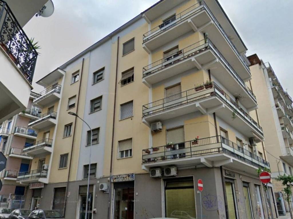 appartamento in vendita a Cosenza in zona Cosenza Vecchia