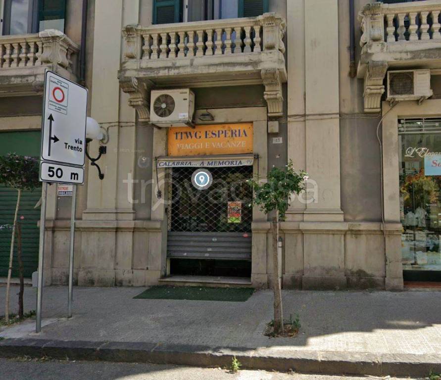 negozio in vendita a Cosenza