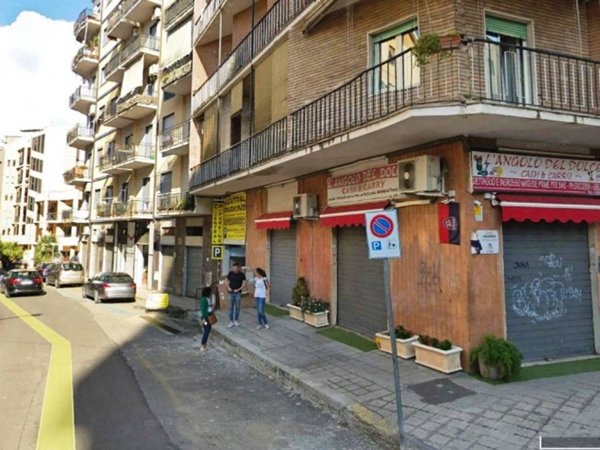 locale commerciale in vendita a Cosenza