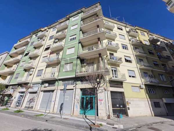 appartamento in vendita a Cosenza in zona Cosenza Vecchia