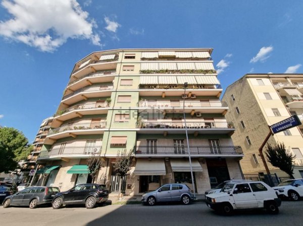 appartamento in vendita a Cosenza in zona Cosenza Vecchia